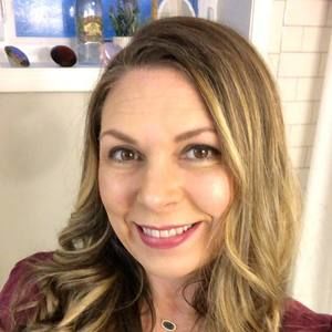 Meet your Posher, Angie